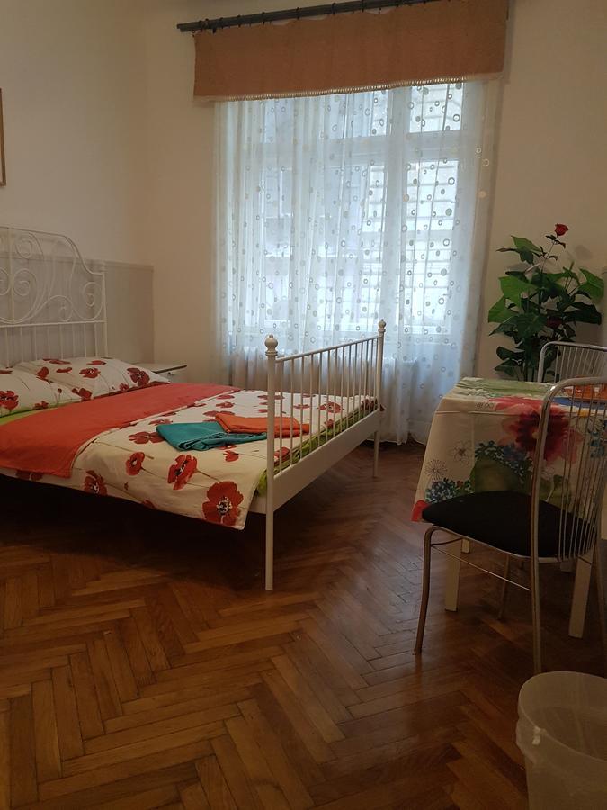 Valentina Guesthouse Budapeste Exterior foto
