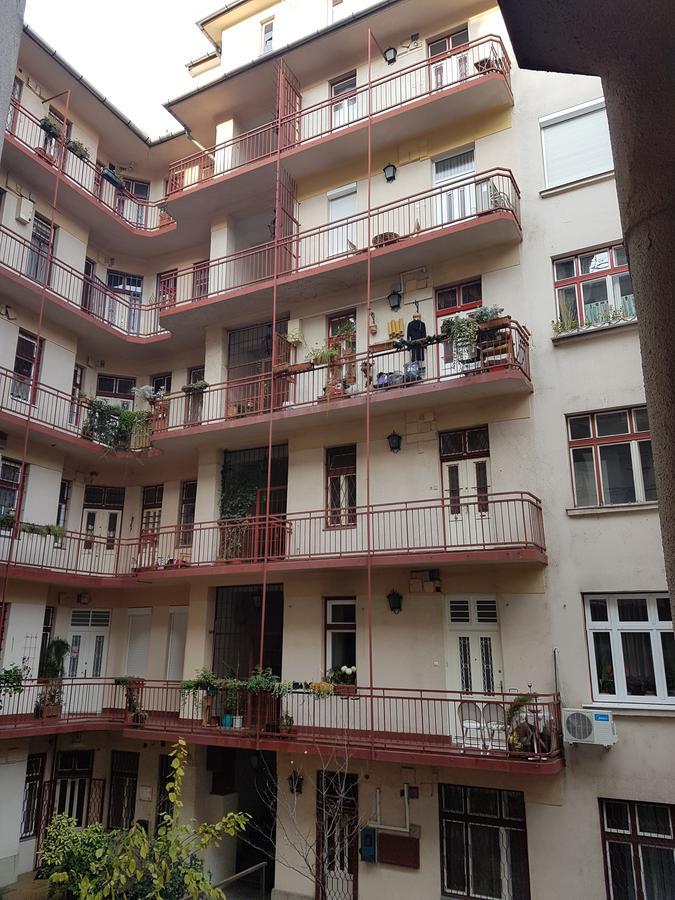 Valentina Guesthouse Budapeste Exterior foto